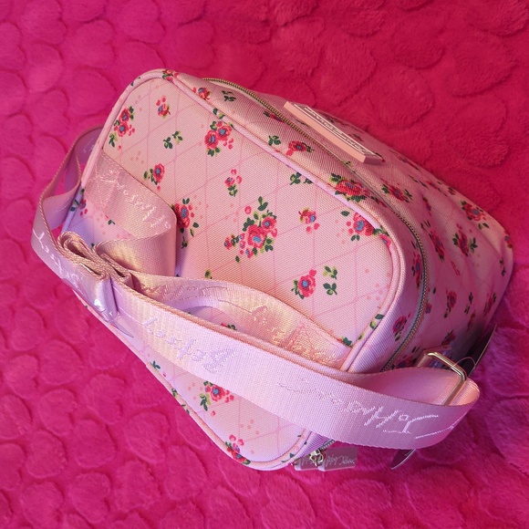 NWT Betsey Johnson Insulated Lunch Tote Bag Pink Roses Crossbody Shoulder Strap - Picture 10 of 11